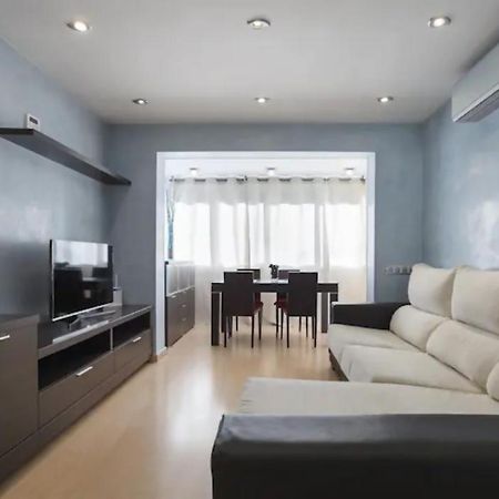 Apartamento Playa Con Piscina Parking Y 2 Habitac Кастельдефельс Экстерьер фото