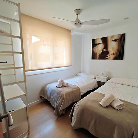 Apartamento Playa Con Piscina Parking Y 2 Habitac Кастельдефельс Экстерьер фото