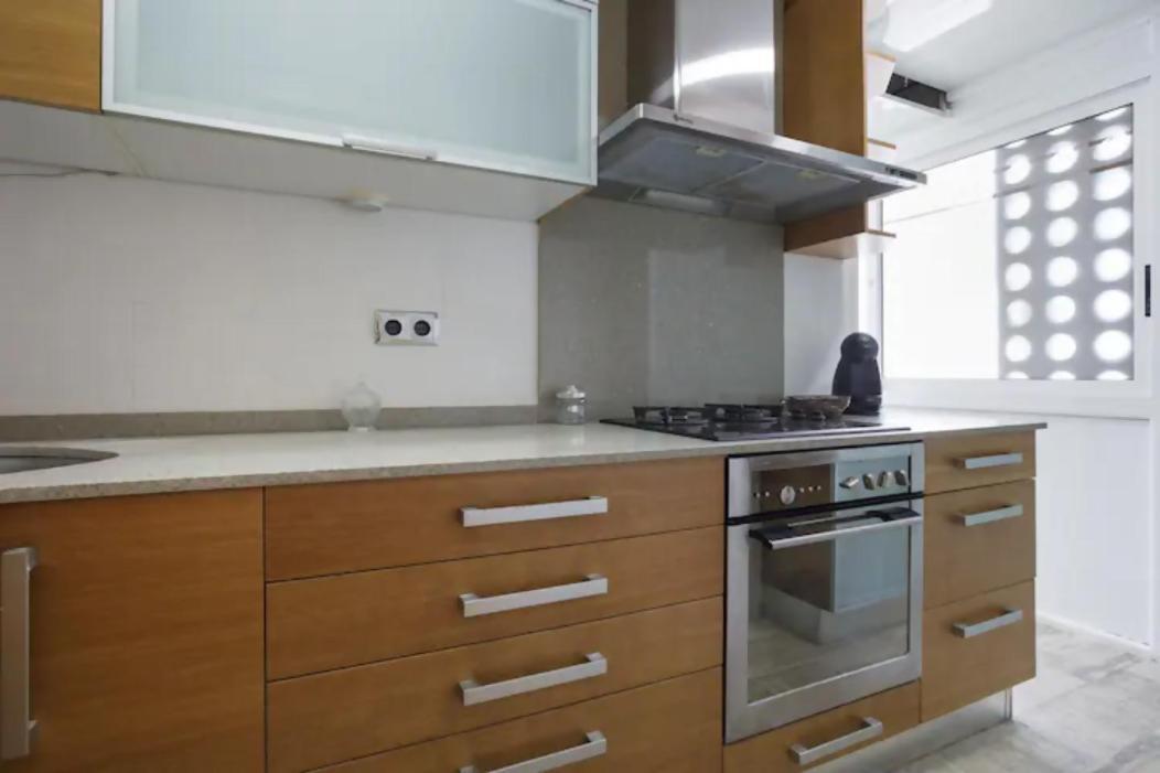 Apartamento Playa Con Piscina Parking Y 2 Habitac Кастельдефельс Экстерьер фото